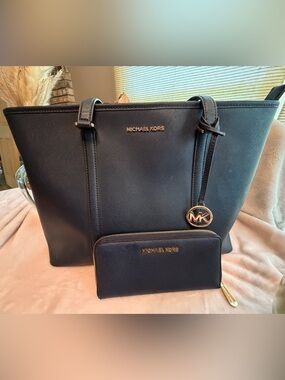 Michael Kors Navy Saffiano Tote with Matching Wallet
